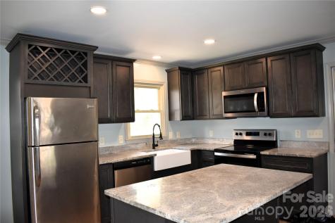 5285 E Holly Grove Road Thomasville NC 27360