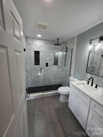 5285 E Holly Grove Road Thomasville NC 27360