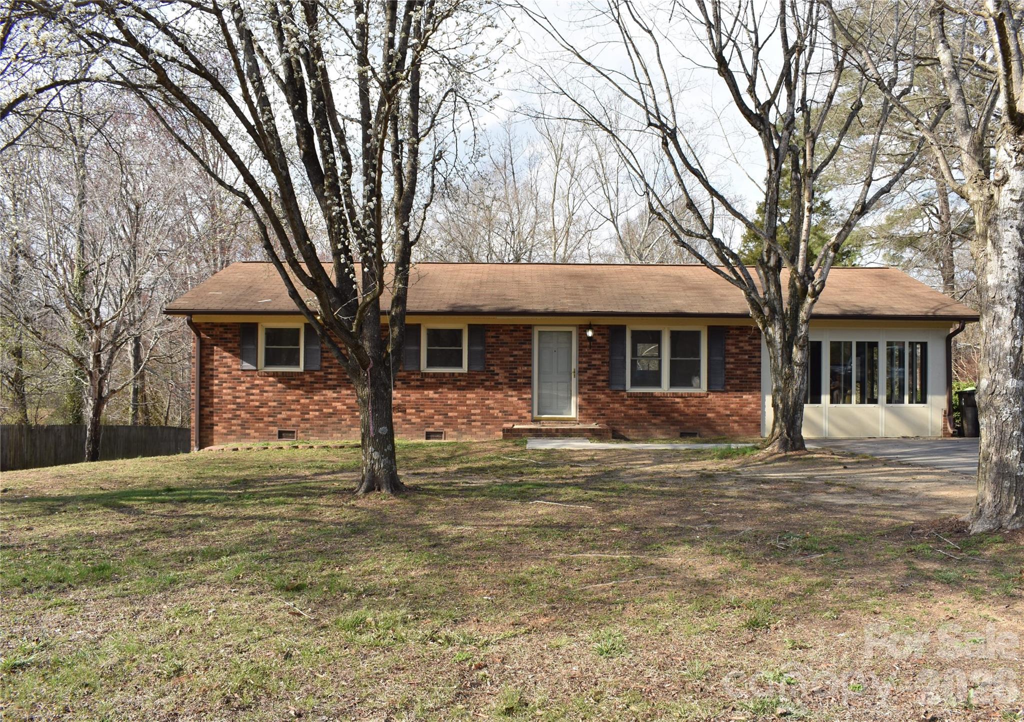 5285 E Holly Grove Road Thomasville NC 27360