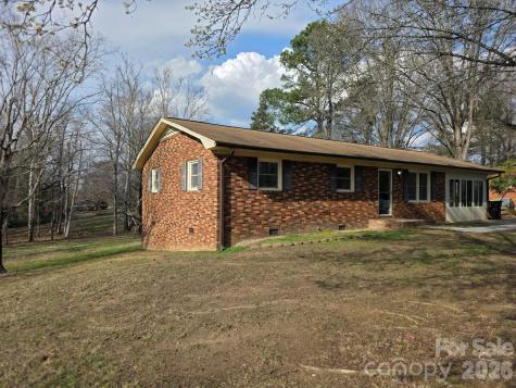 5285 E Holly Grove Road Thomasville NC 27360