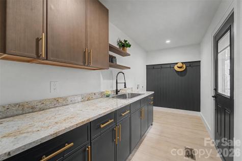 323 Mashburn Branch Road Franklin NC 28734