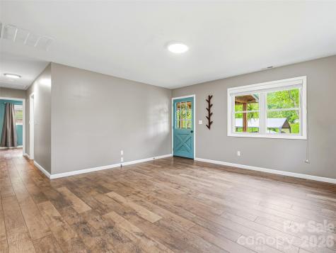 3 Mos Way Candler NC 28715