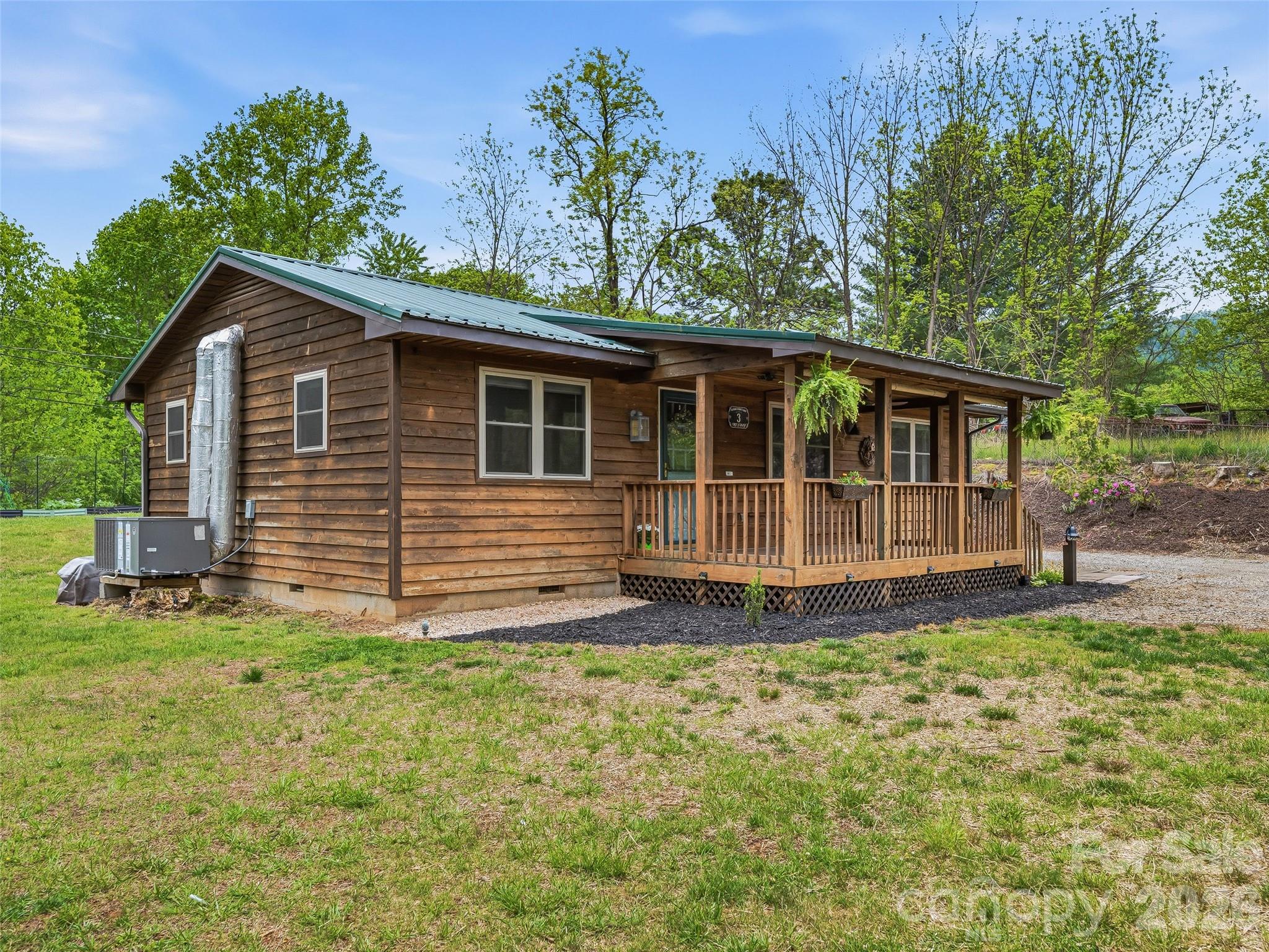 3 Mos Way Candler NC 28715