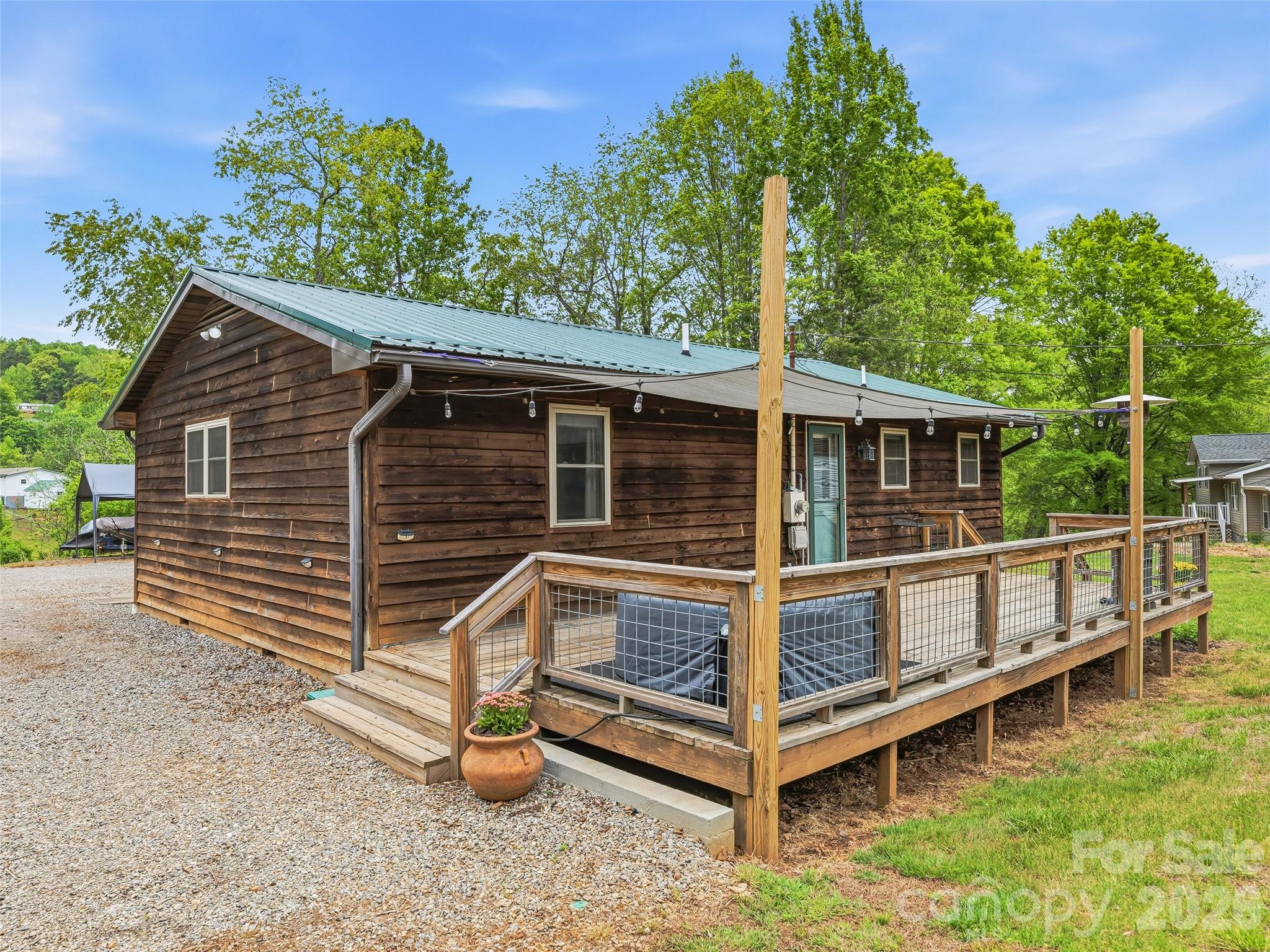 3 Mos Way Candler NC 28715