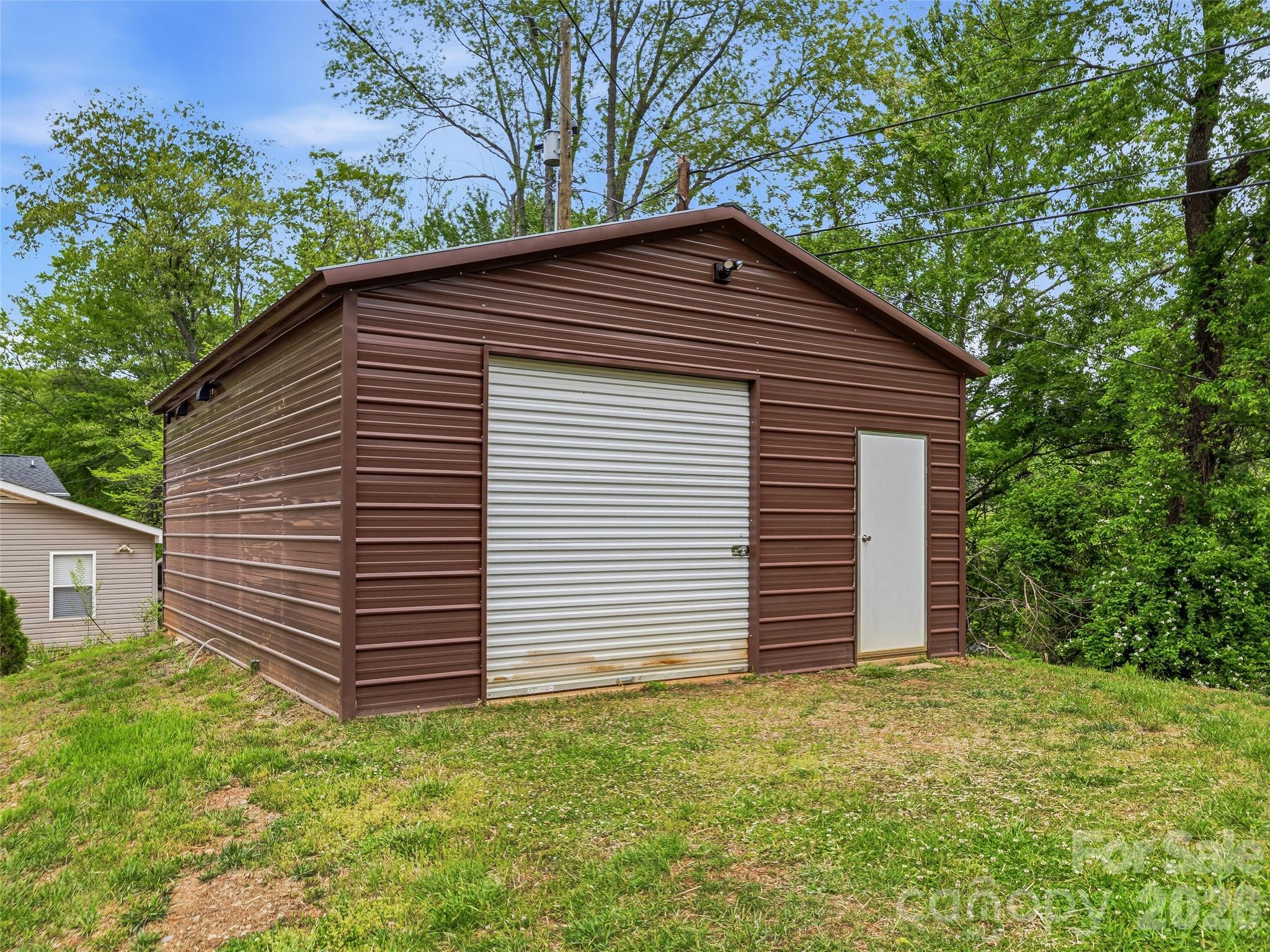 3 Mos Way Candler NC 28715