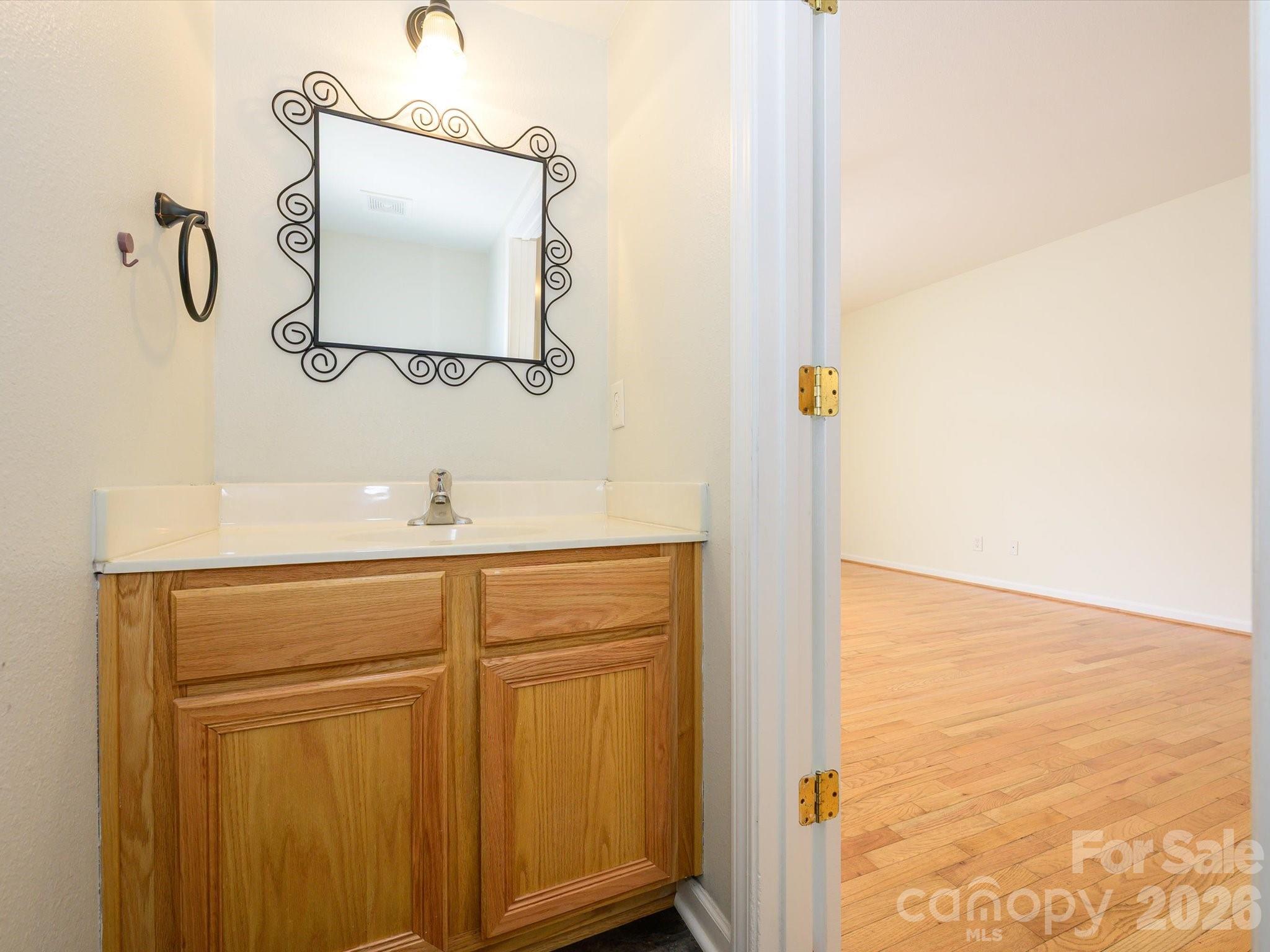 4055 Center Place Drive Harrisburg NC 28075