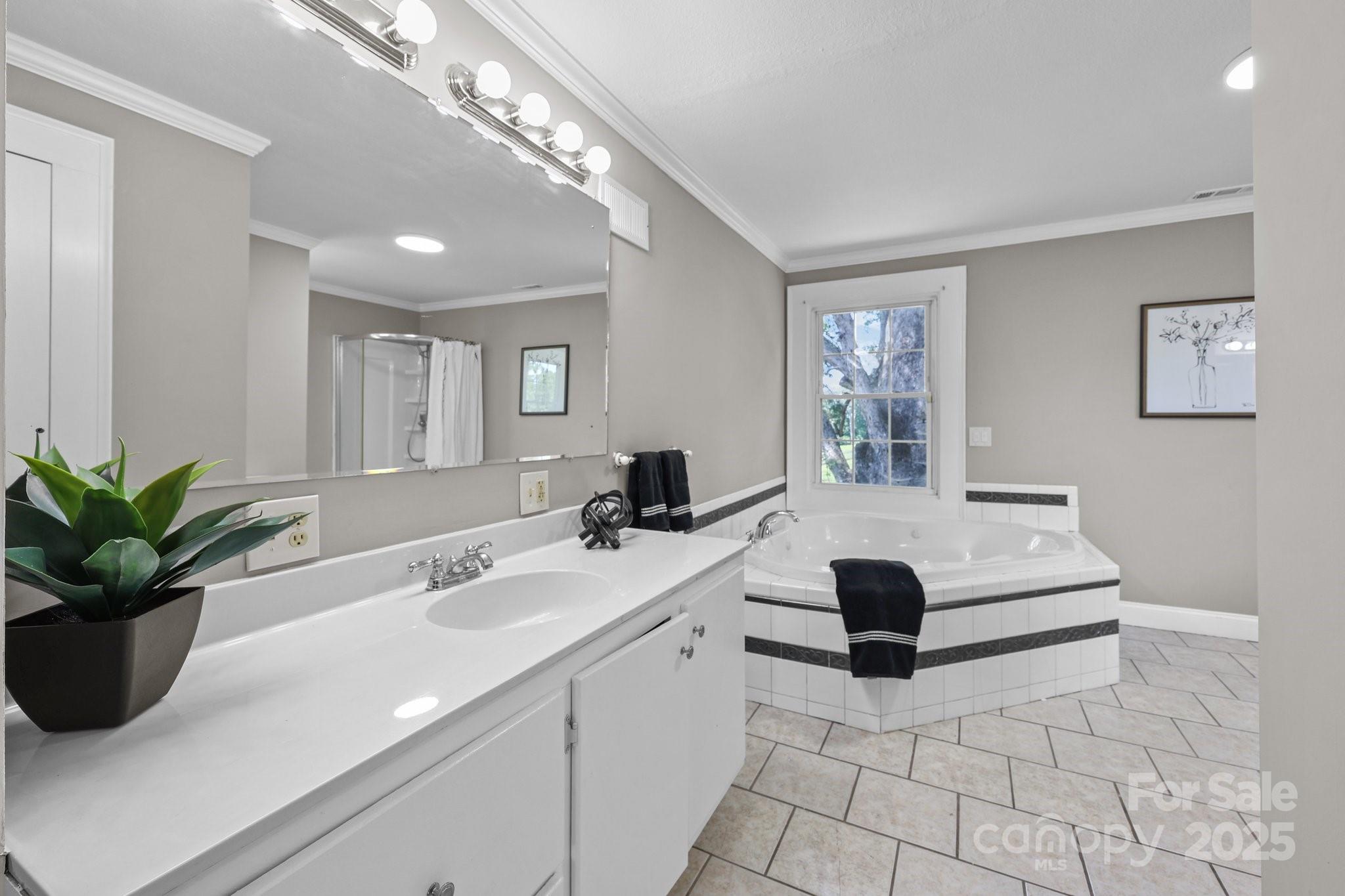 550 Woodleaf Barber Road Cleveland NC 27013