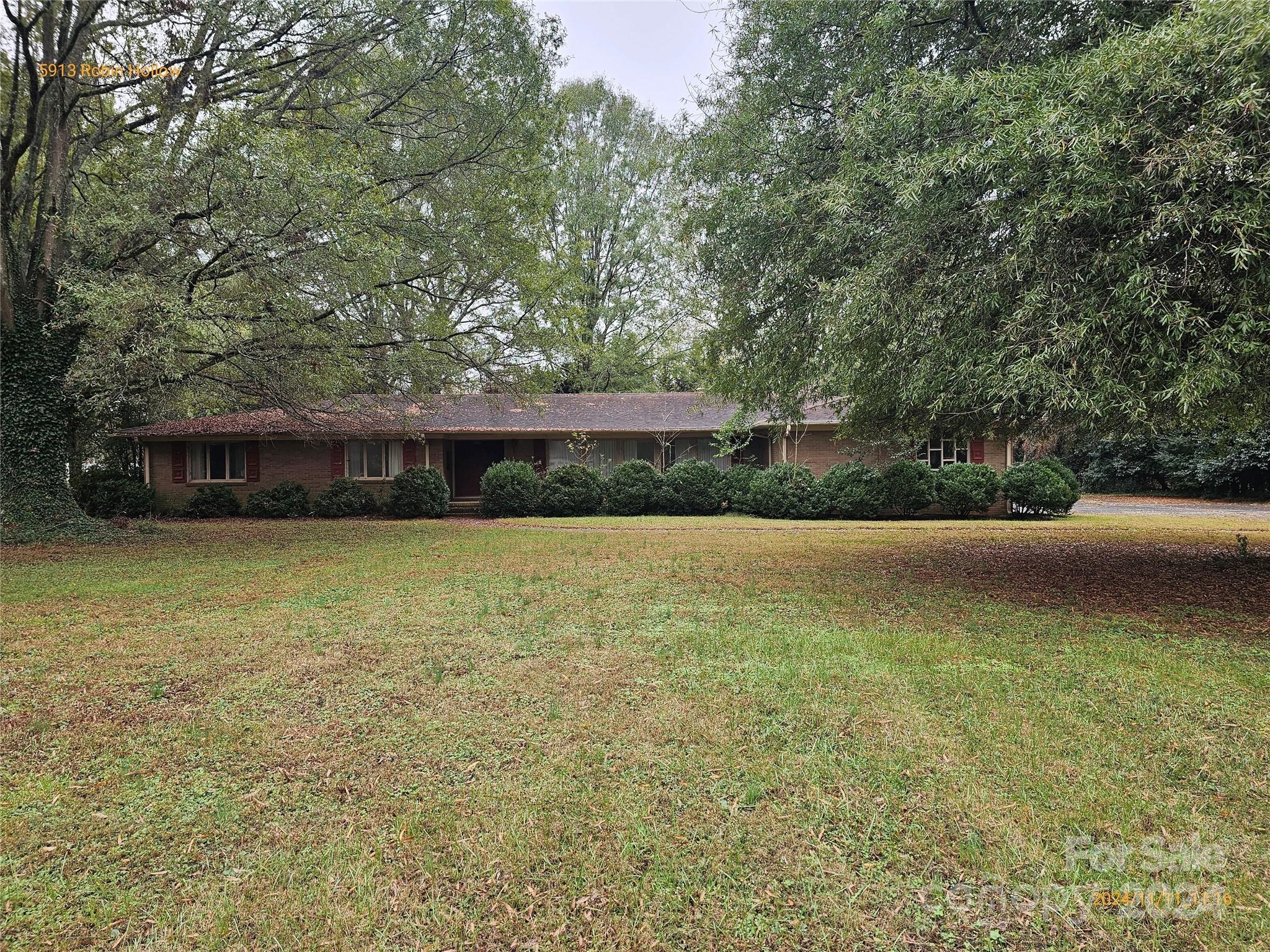 5913 Robin Hollow Drive Mint Hill NC 28227