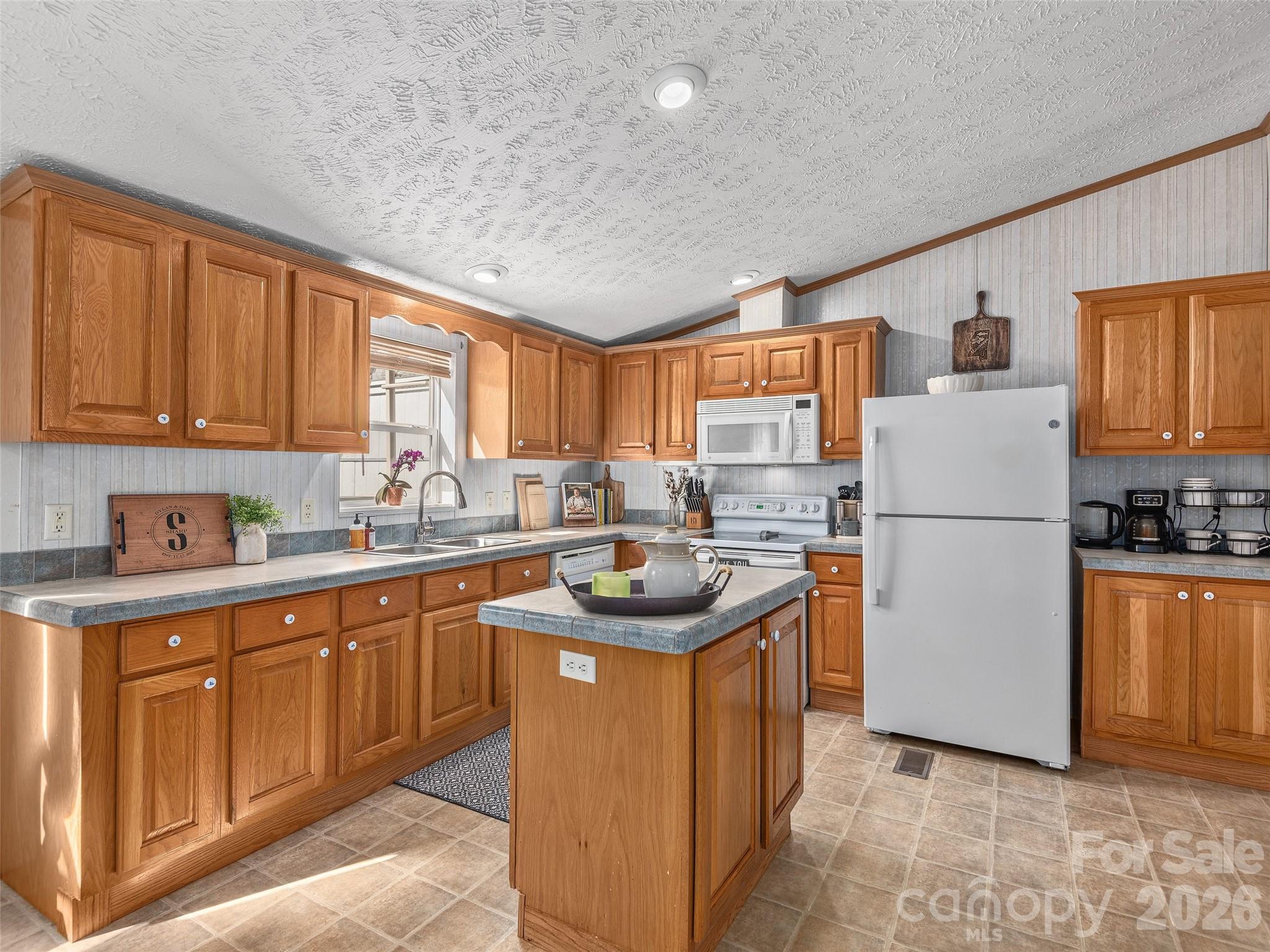 114 Gateway Cove Canton NC 28716
