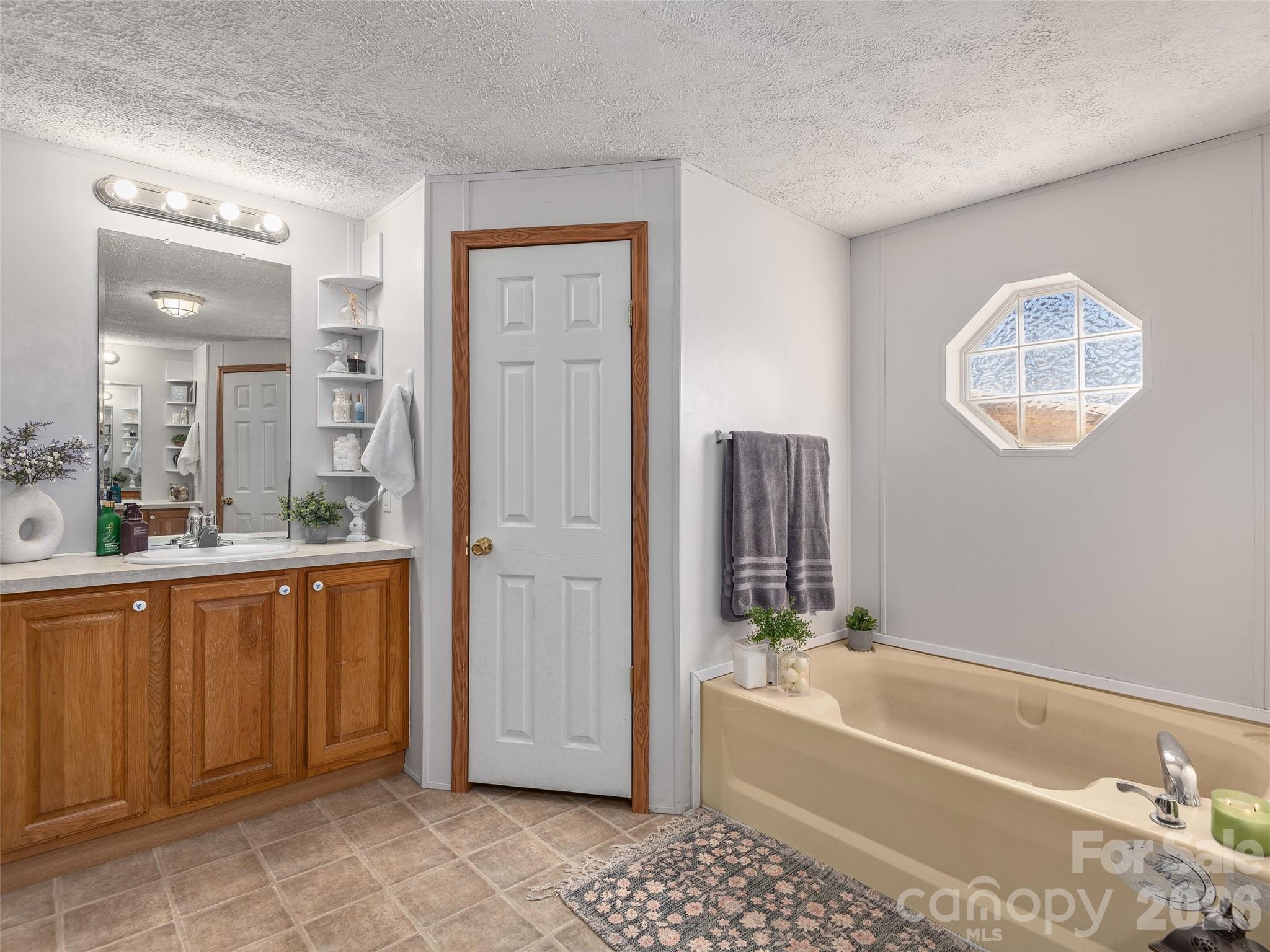 114 Gateway Cove Canton NC 28716