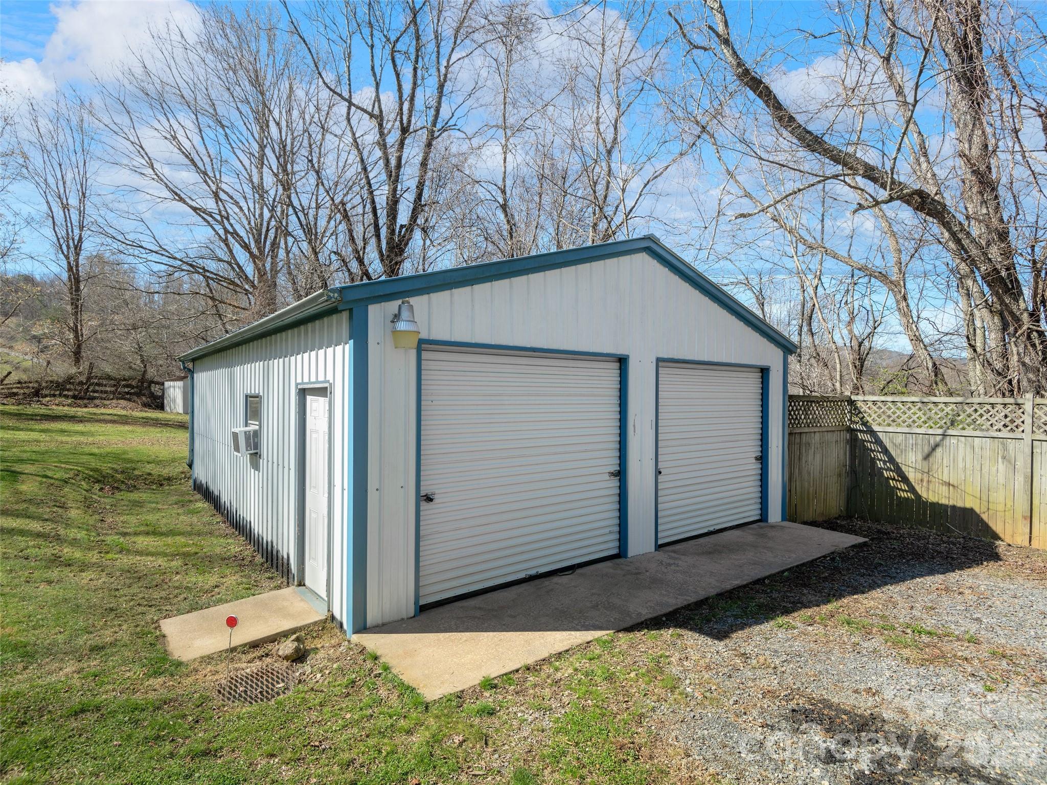 114 Gateway Cove Canton NC 28716