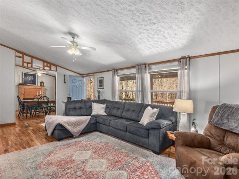 114 Gateway Cove Canton NC 28716