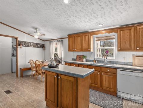 114 Gateway Cove Canton NC 28716