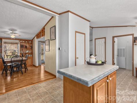 114 Gateway Cove Canton NC 28716