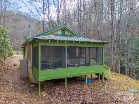 180 Valley Lane Bryson City NC 28713