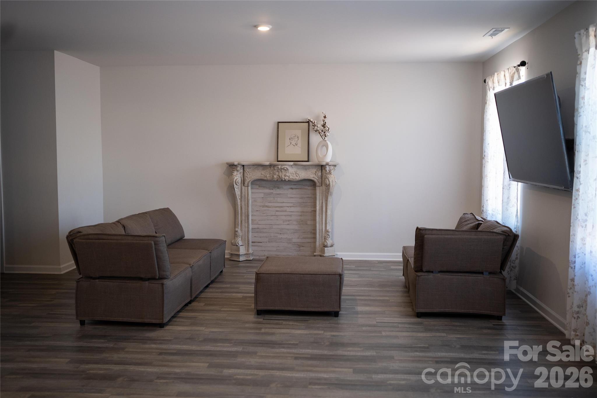 1563 Catskill Way Newton NC 28658