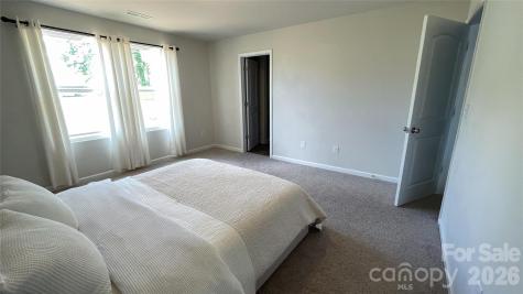 1563 Catskill Way Newton NC 28658