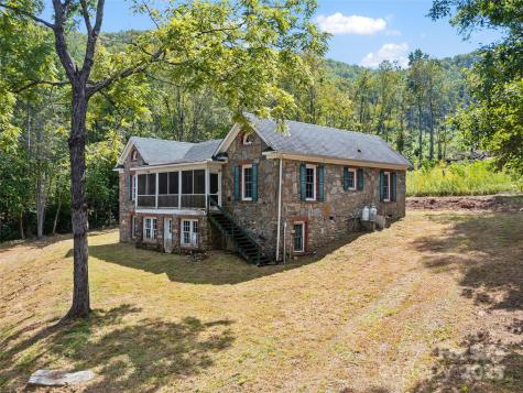 132 Burgin Cove Burnsville NC 28714