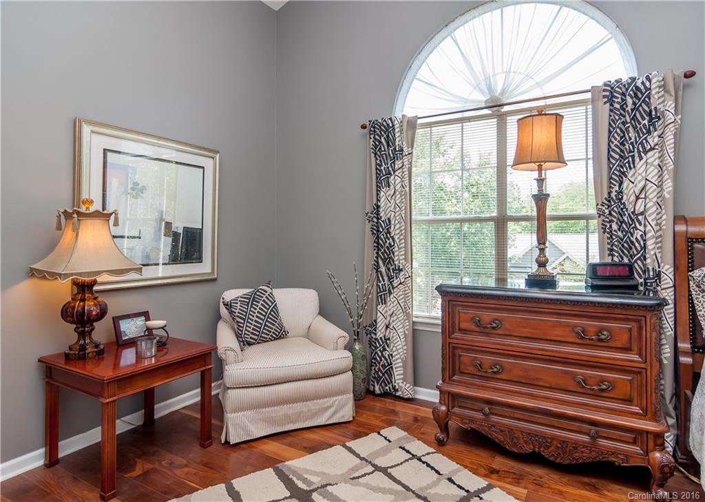 8819 Breezy Knoll Court Charlotte NC 28210