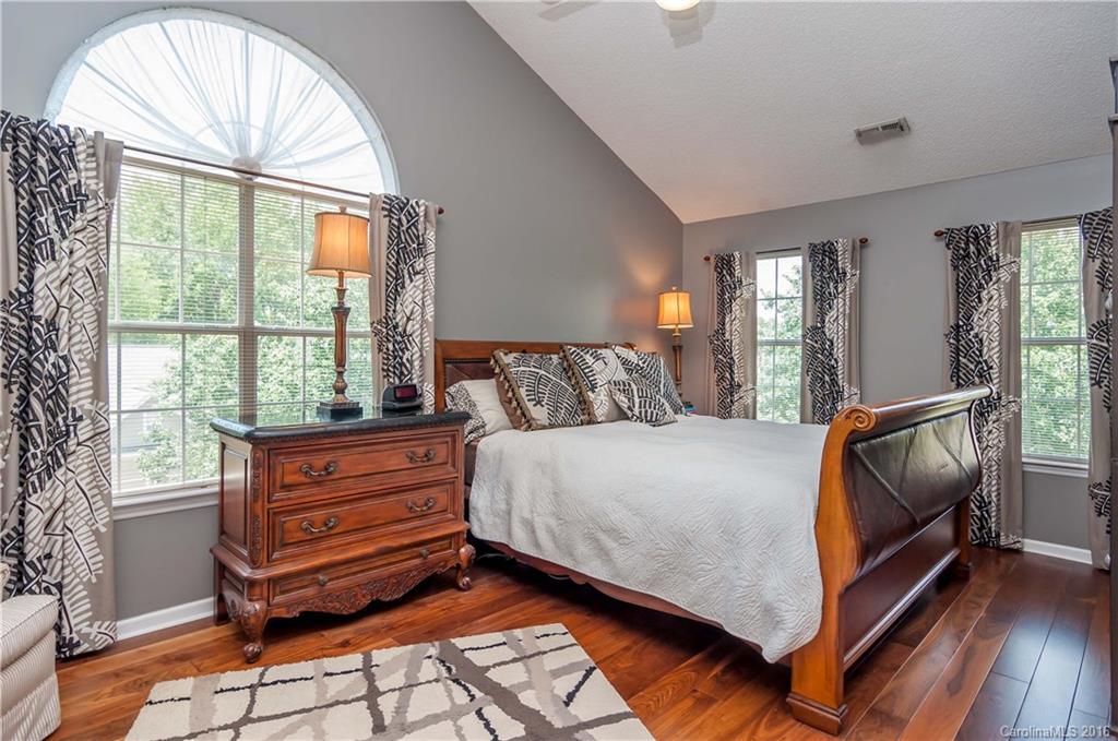 8819 Breezy Knoll Court Charlotte NC 28210