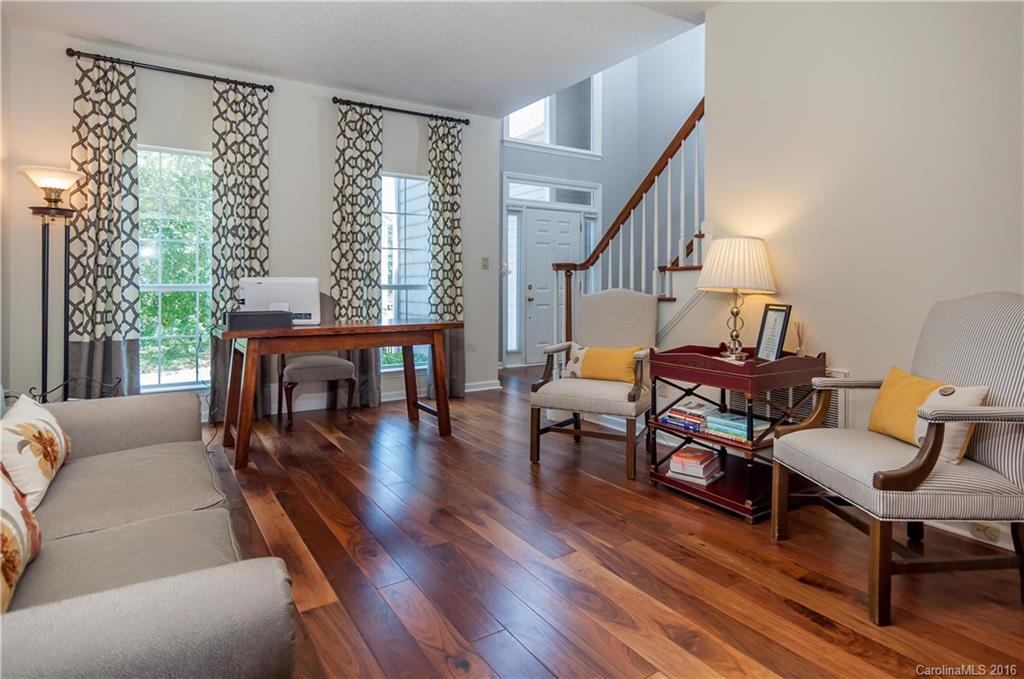 8819 Breezy Knoll Court Charlotte NC 28210