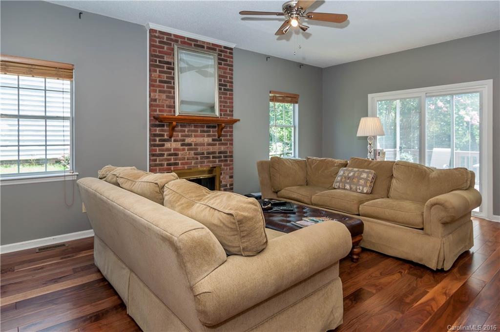 8819 Breezy Knoll Court Charlotte NC 28210
