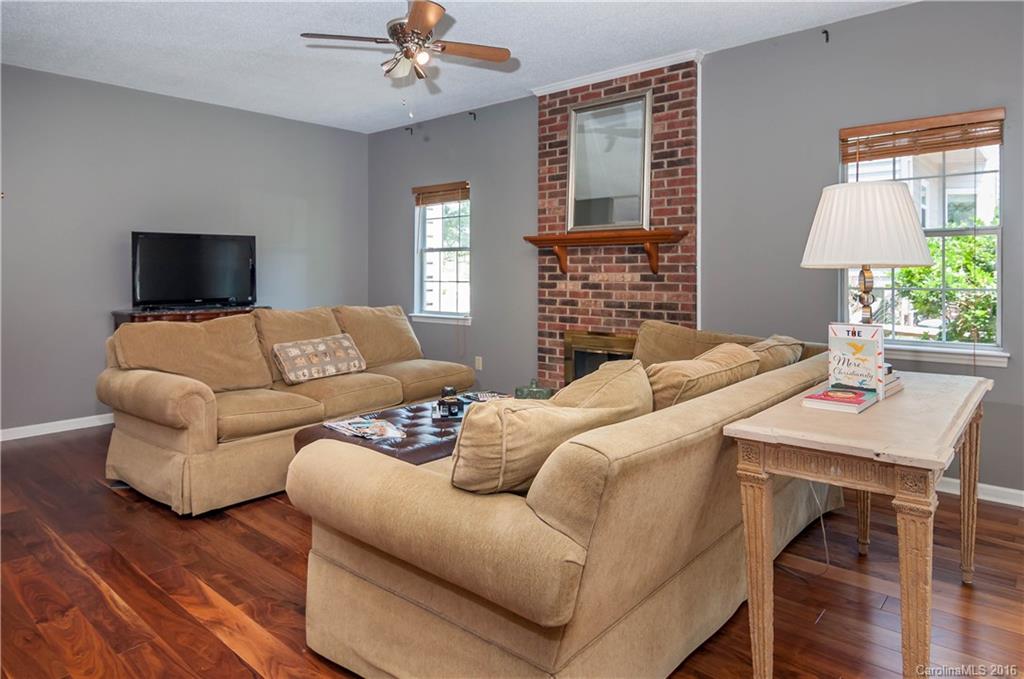 8819 Breezy Knoll Court Charlotte NC 28210