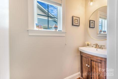 30 Asher Lane Arden NC 28704