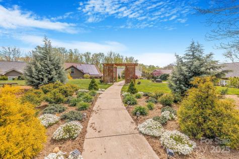 30 Asher Lane Arden NC 28704