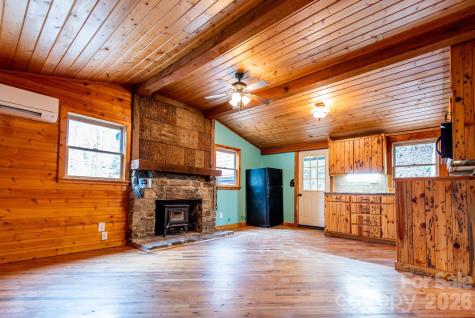 169 Samantha Springs Lane Elk Park NC 28622