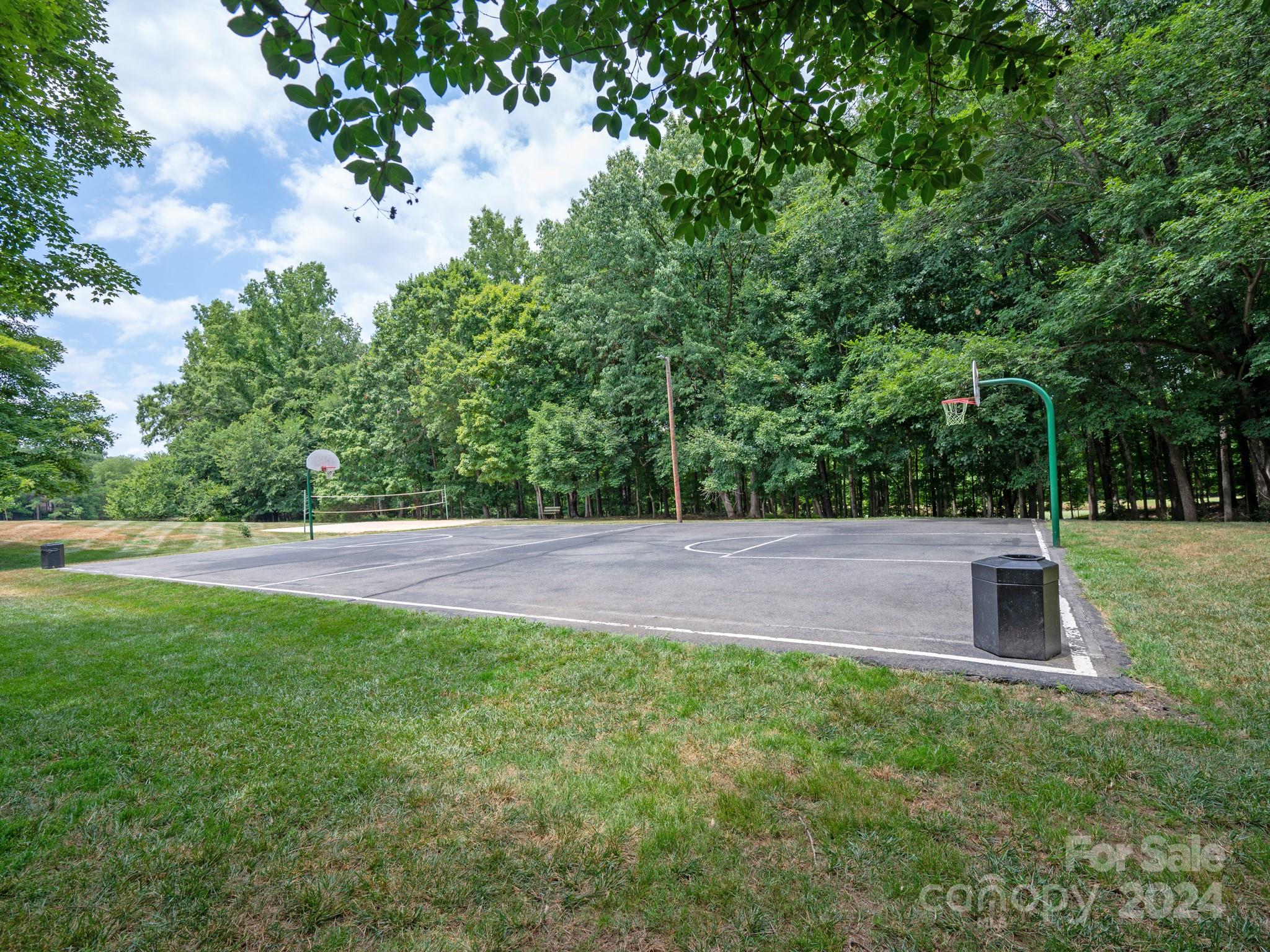 10200 Whitethorn Drive Charlotte NC 28277