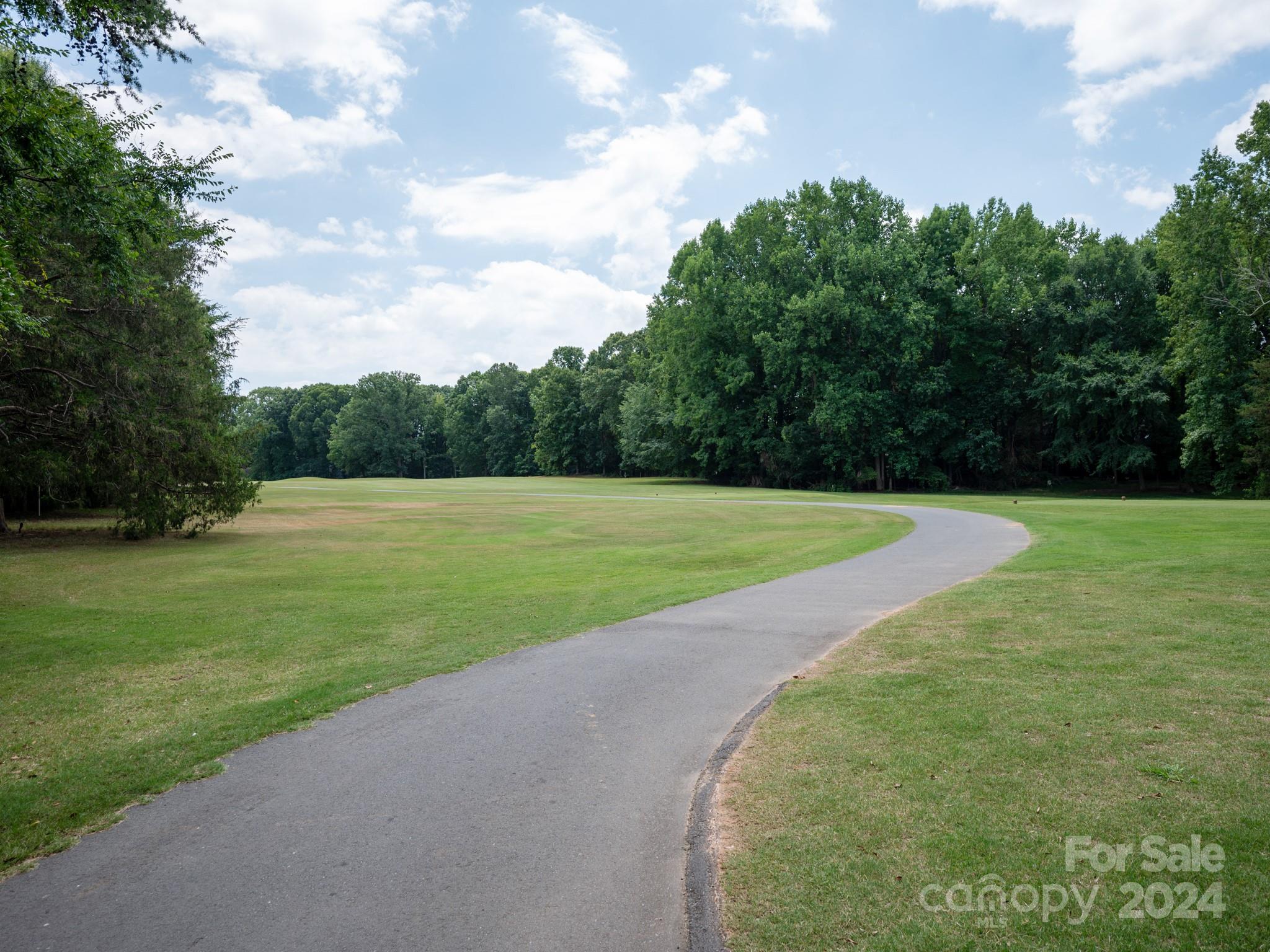 10200 Whitethorn Drive Charlotte NC 28277
