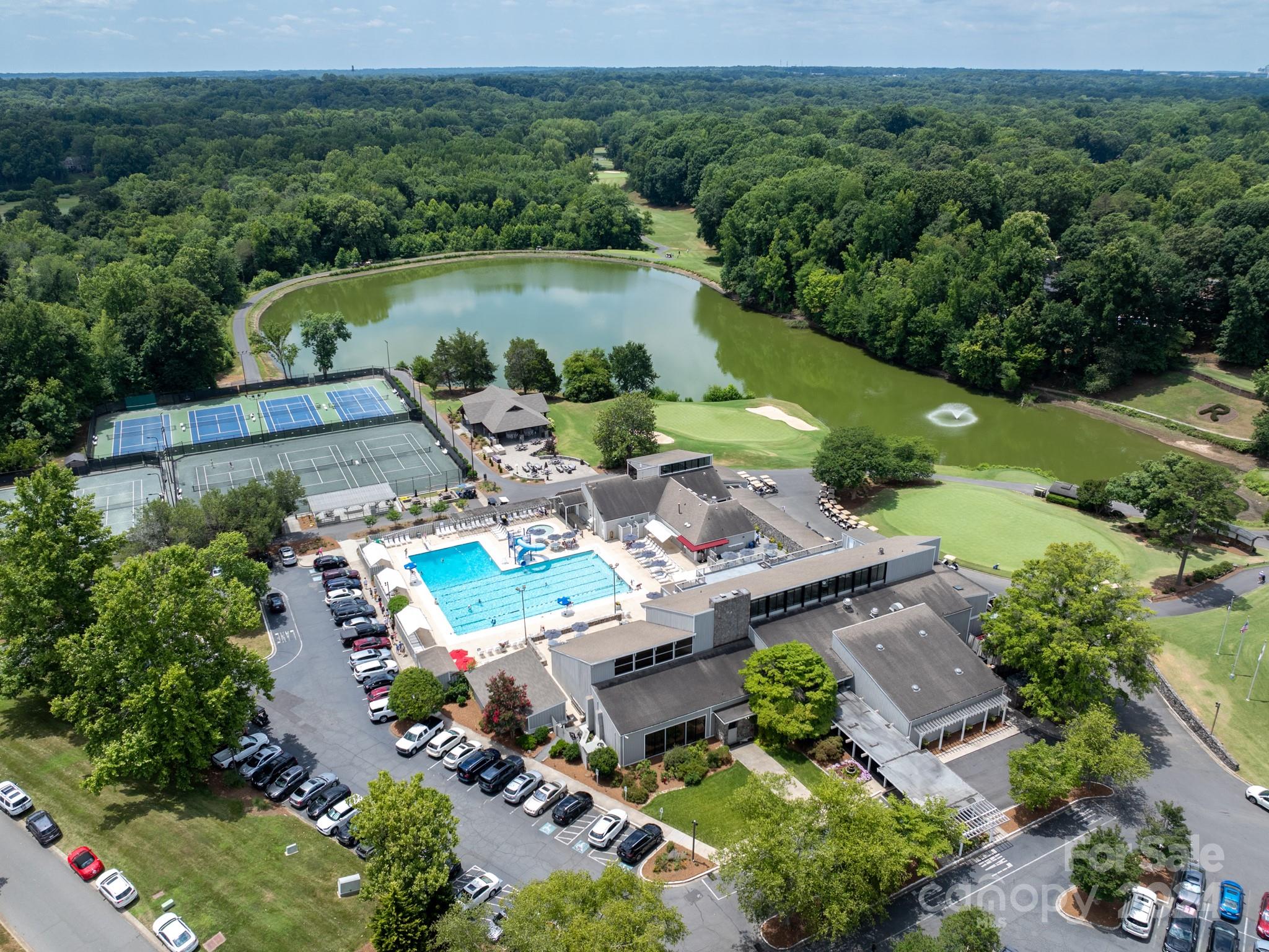 10200 Whitethorn Drive Charlotte NC 28277