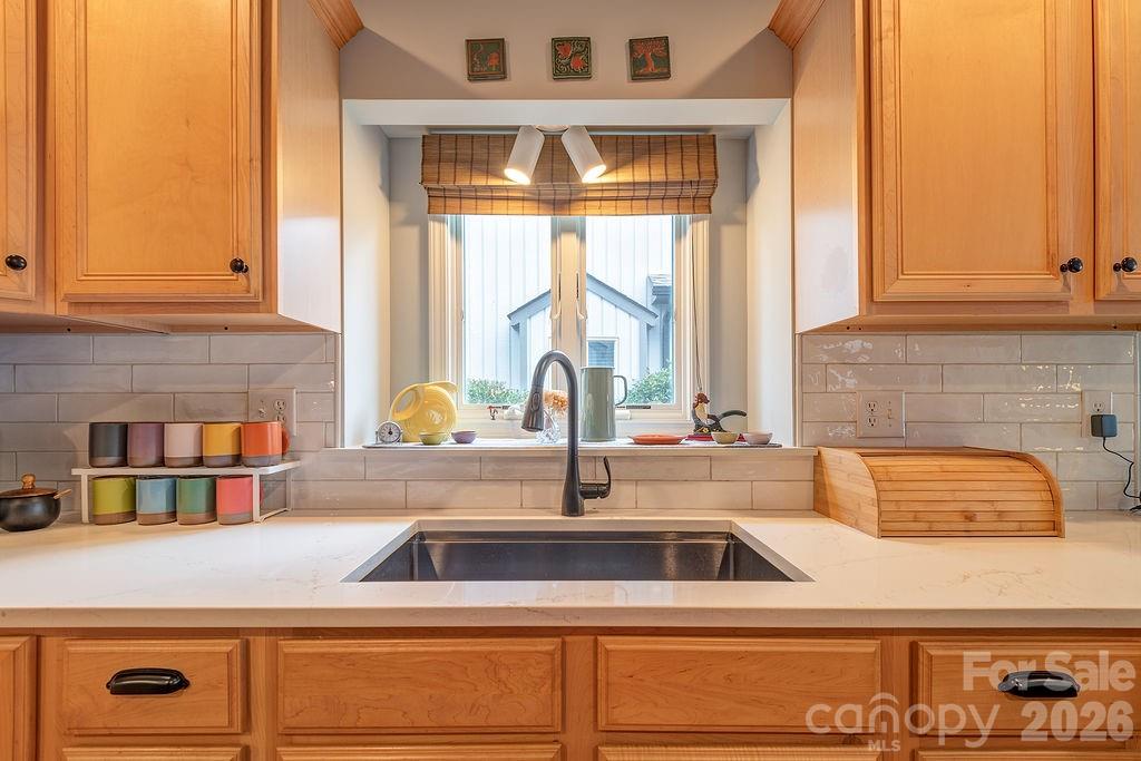 429 Kyfields Drive Weaverville NC 28787