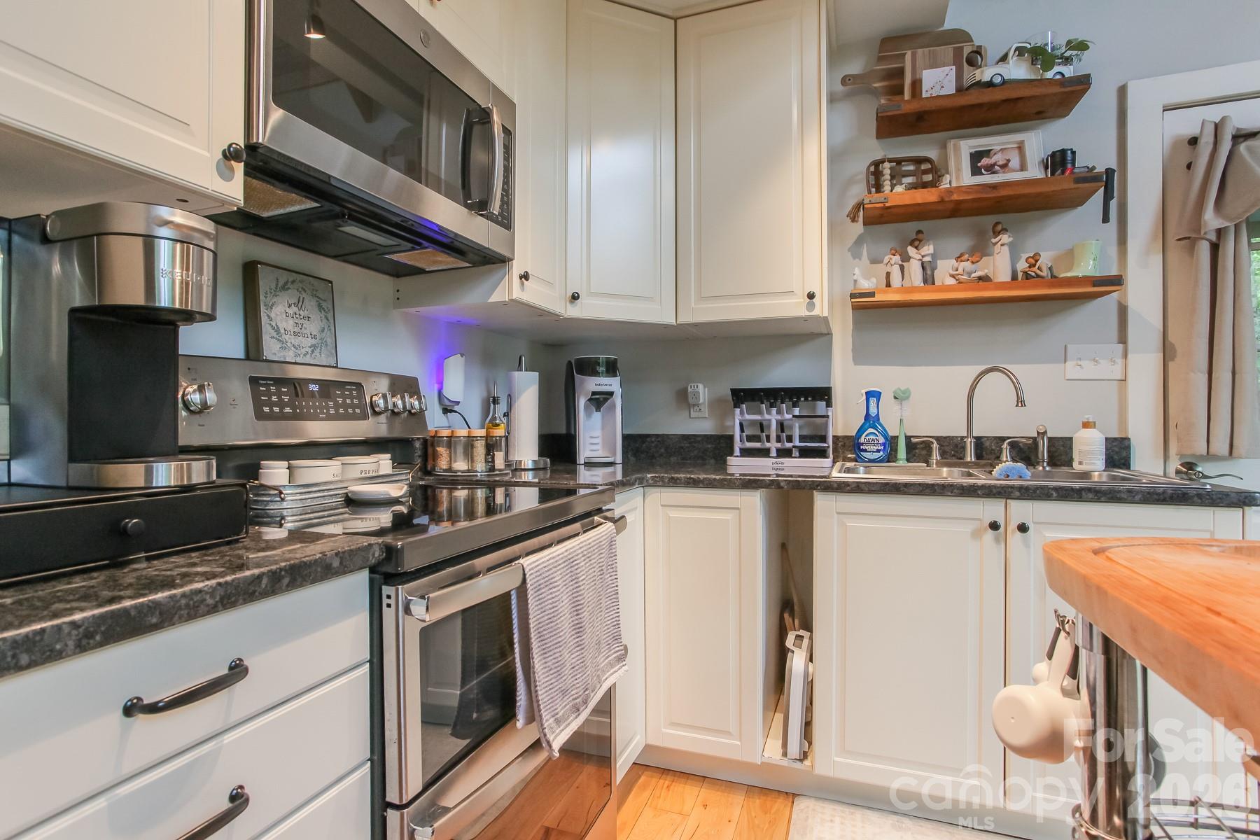 292 Wolf Creek Heights Almond NC 28702