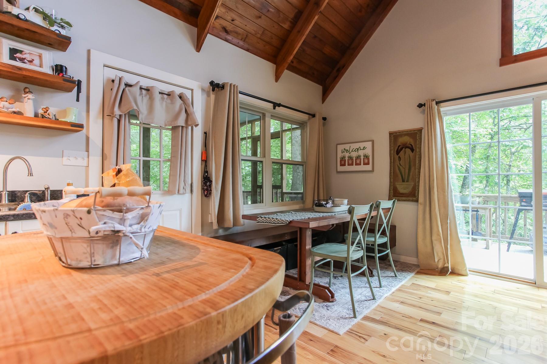 292 Wolf Creek Heights Almond NC 28702