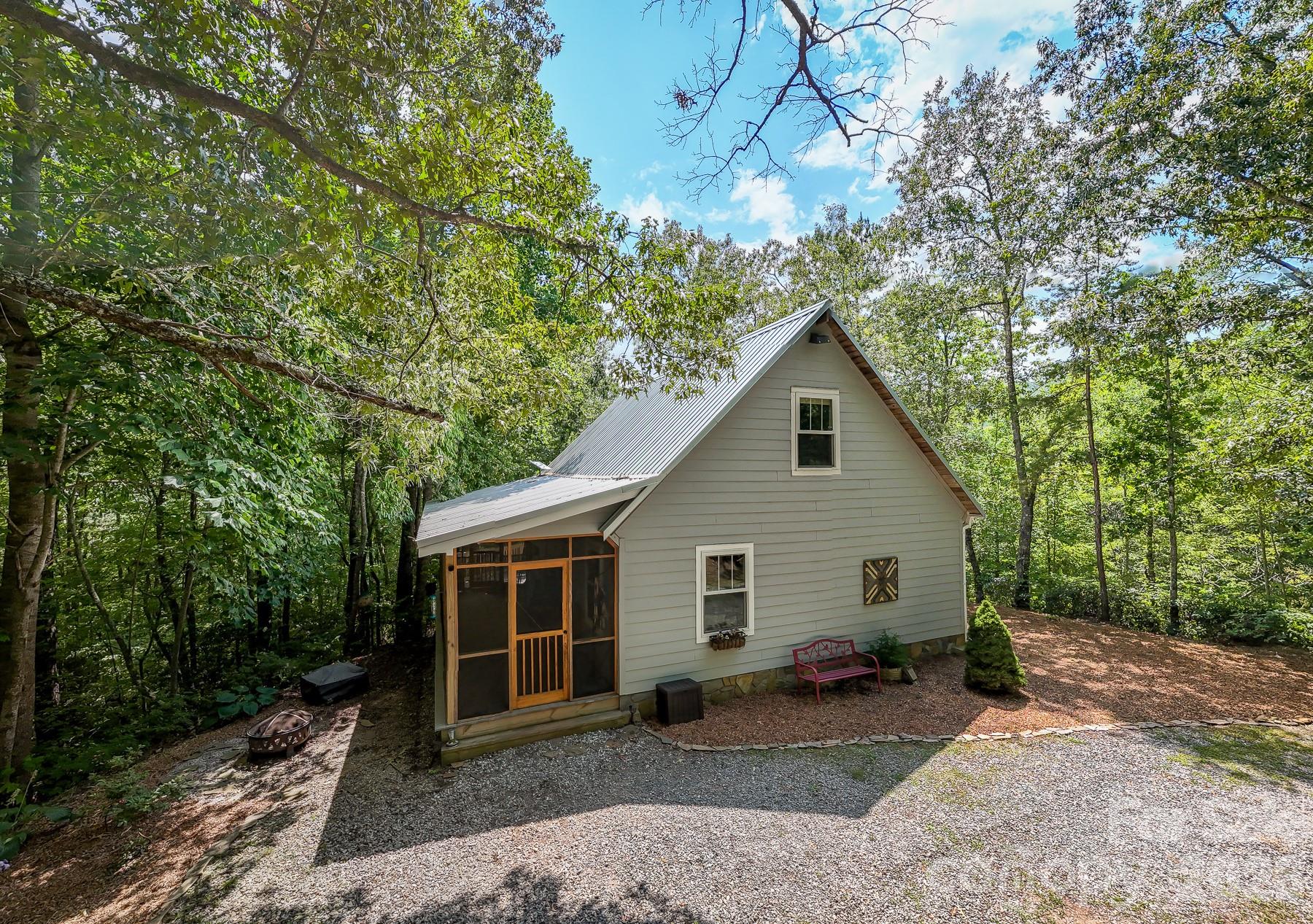 292 Wolf Creek Heights Almond NC 28702