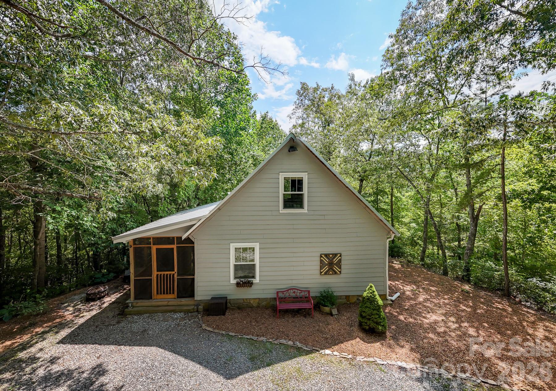 292 Wolf Creek Heights Almond NC 28702