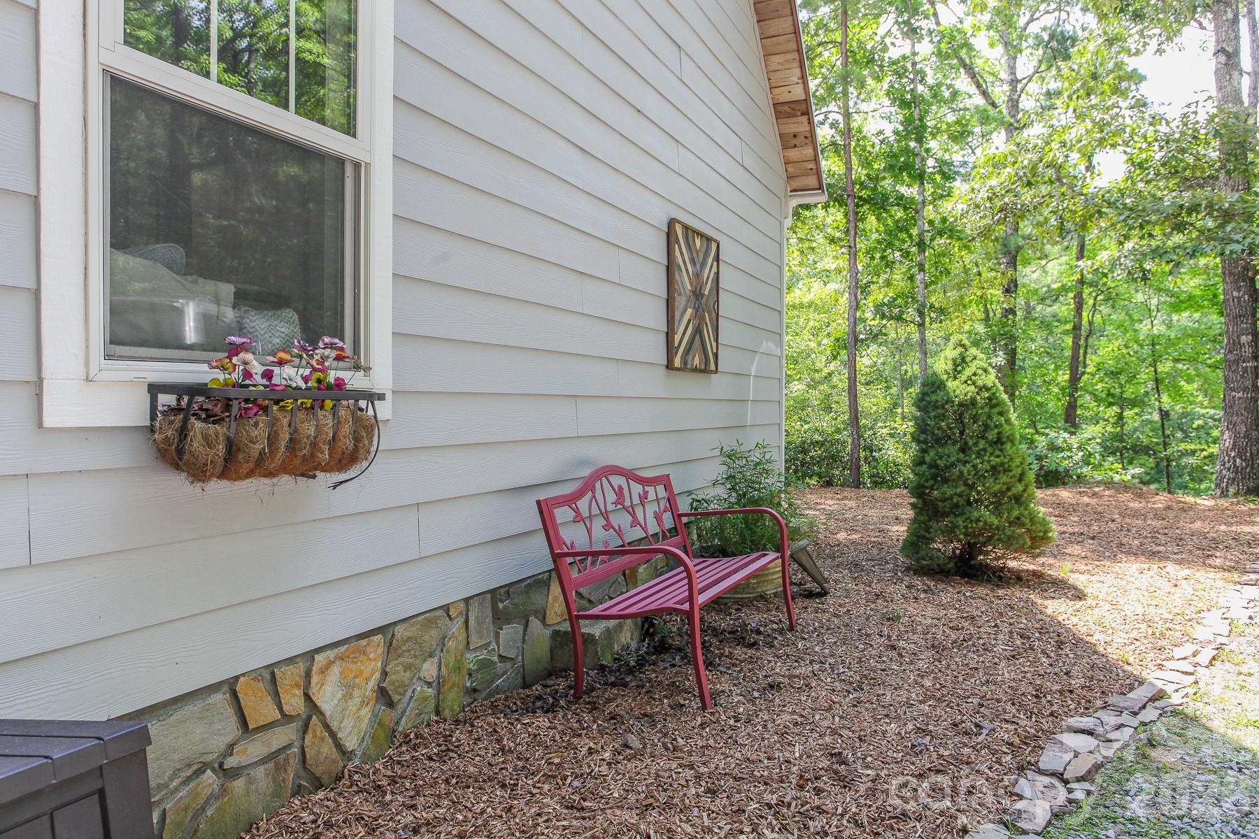 292 Wolf Creek Heights Almond NC 28702