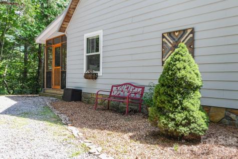 292 Wolf Creek Heights Almond NC 28702
