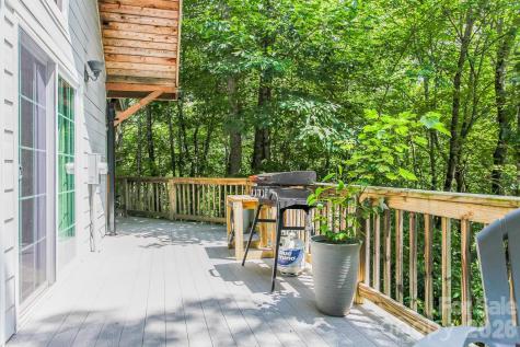 292 Wolf Creek Heights Almond NC 28702