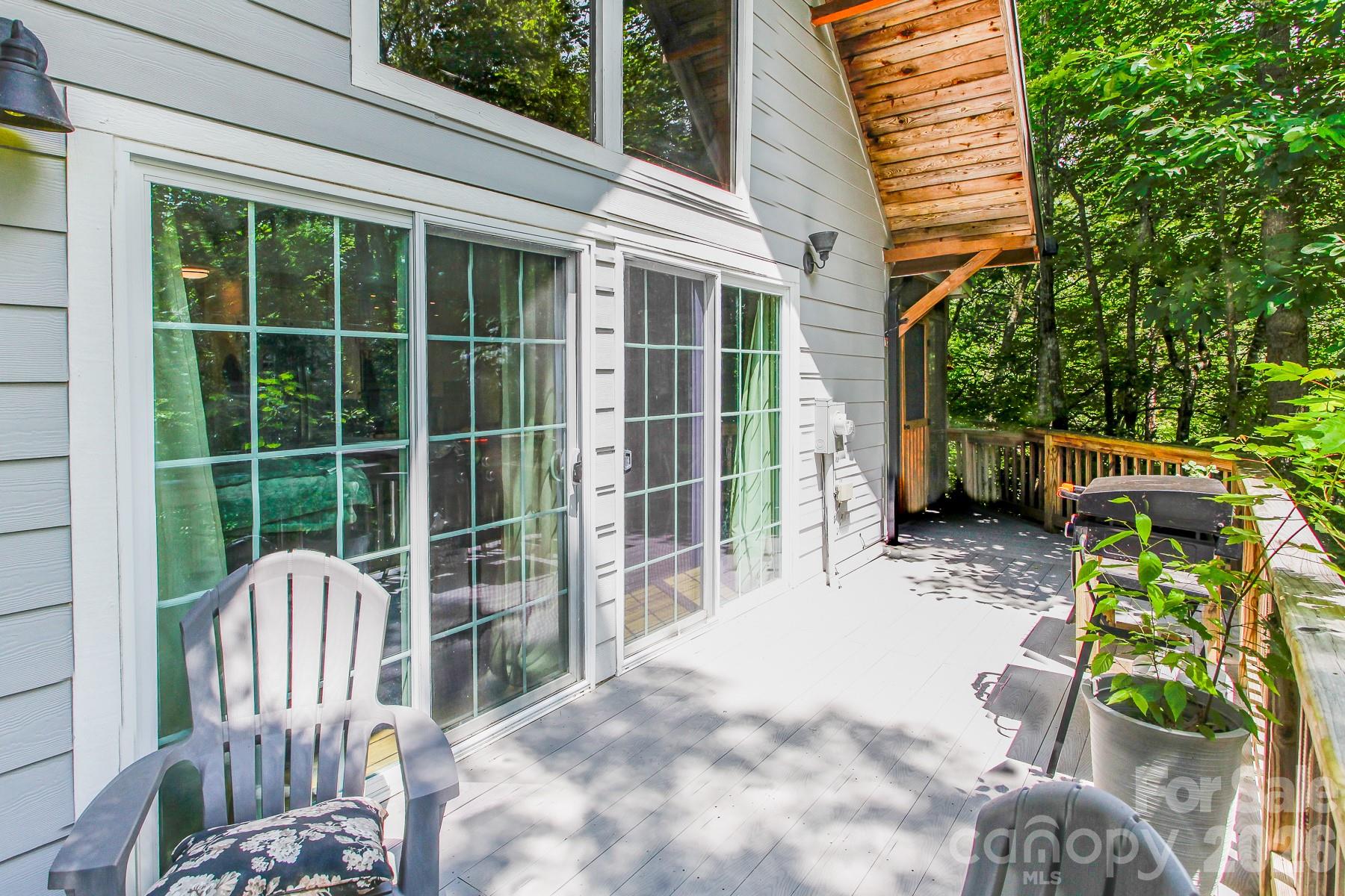 292 Wolf Creek Heights Almond NC 28702