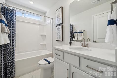 4146 Vista Pine Drive Charlotte NC 28215