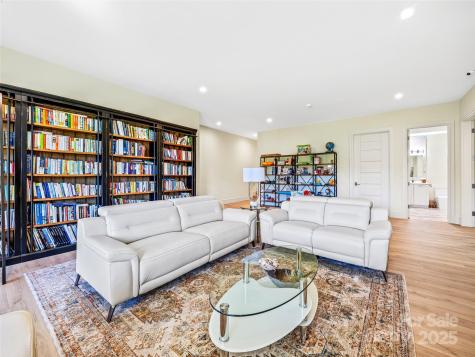 123 Wembley Road Asheville NC 28804