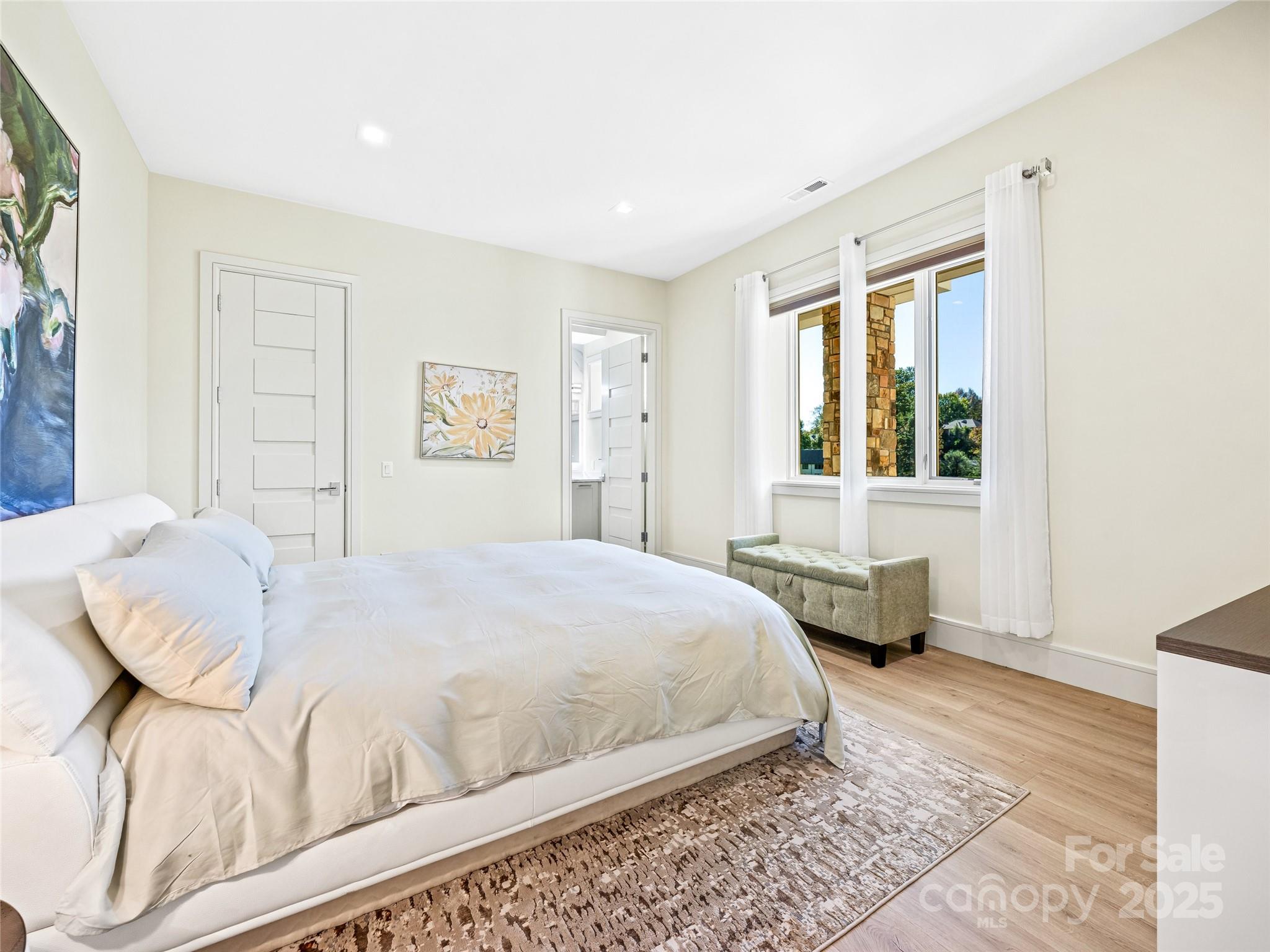 123 Wembley Road Asheville NC 28804