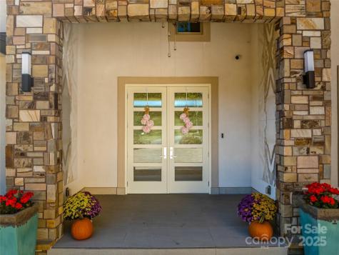 123 Wembley Road Asheville NC 28804