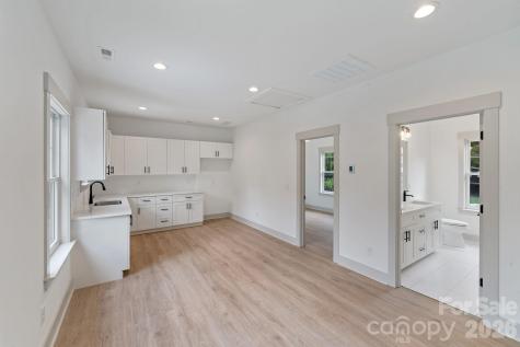 1529 Beckwith Place Charlotte NC 28205