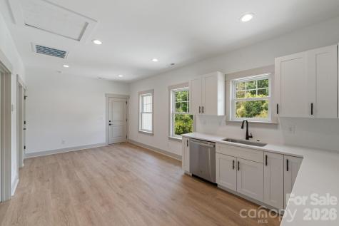 1529 Beckwith Place Charlotte NC 28205