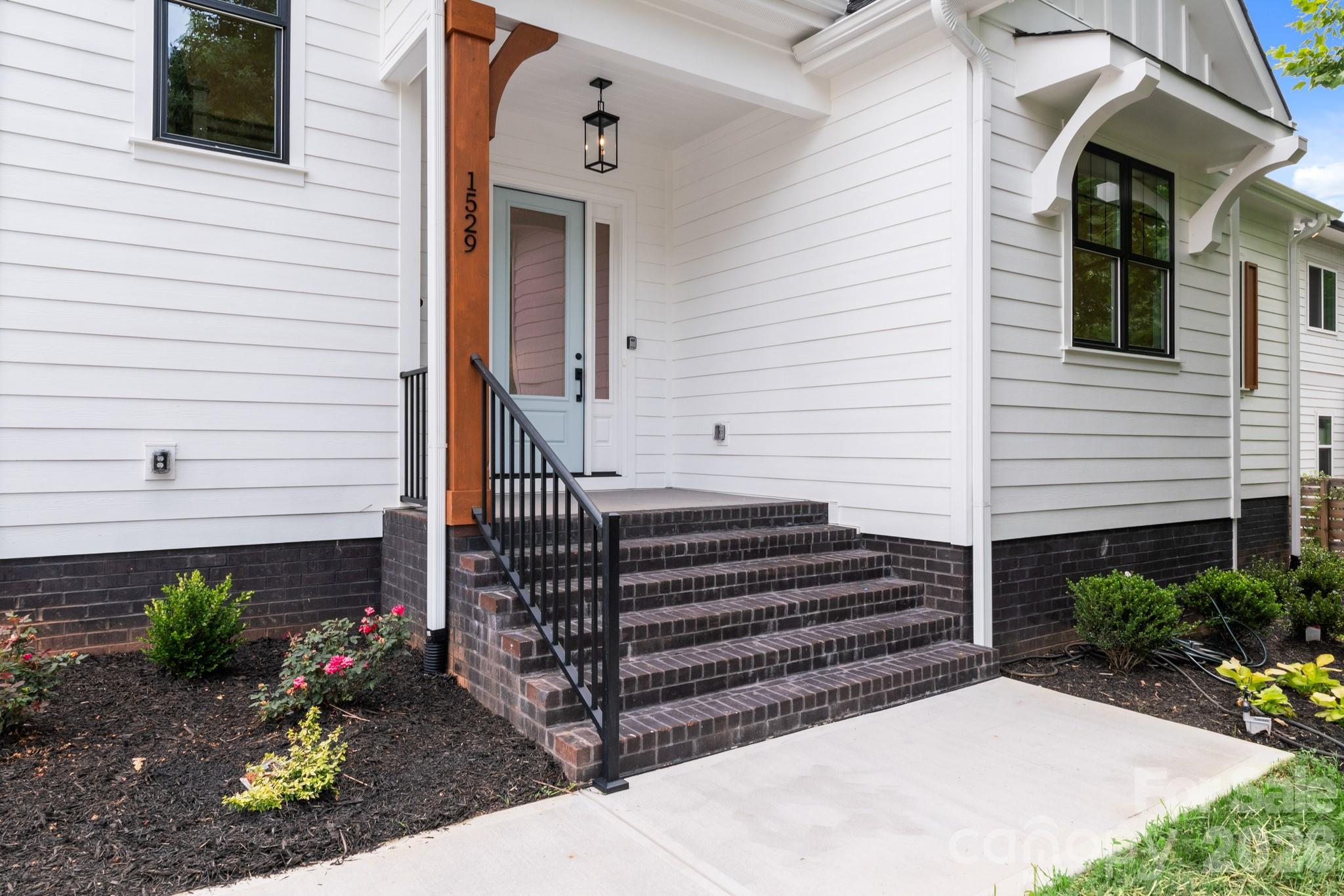 1529 Beckwith Place Charlotte NC 28205