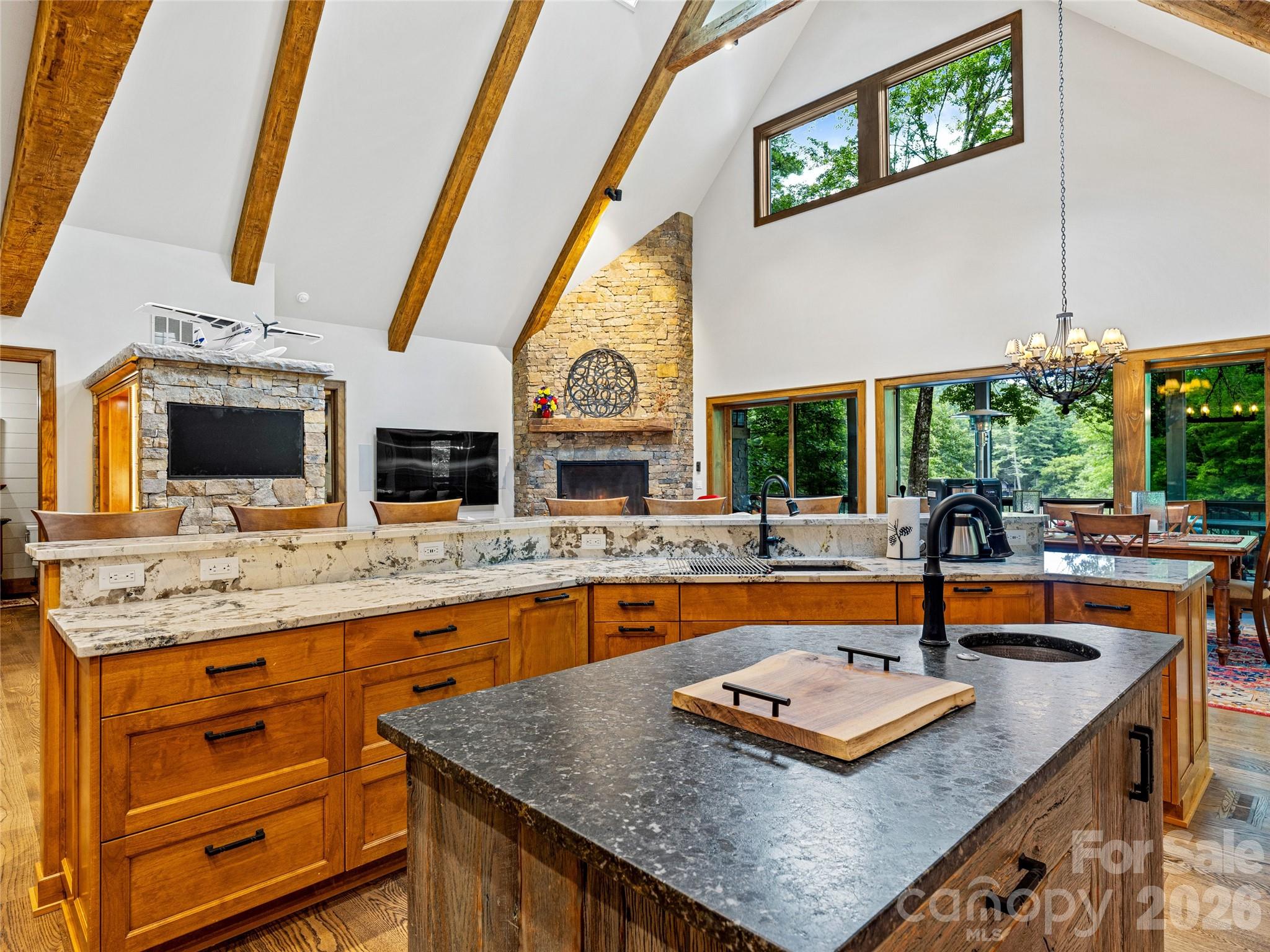 64 Bee Tree Way Lake Toxaway NC 28747